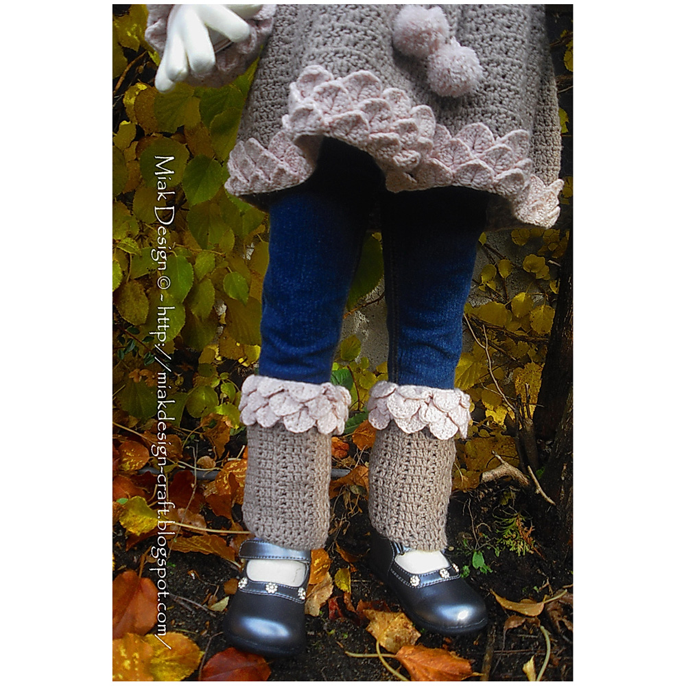 Leg Warmers With Crocodile Edge And Pompoms - Pdf Pattern