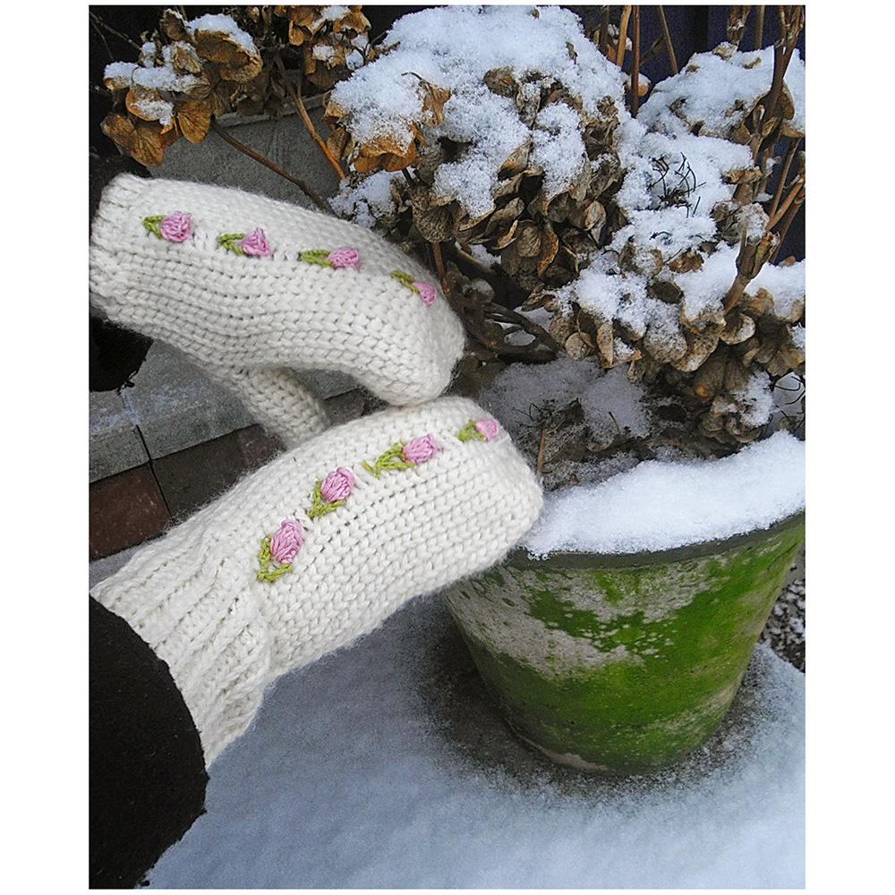 Romantic Mittens With Rose Buds - Pdf Crochet Pattern